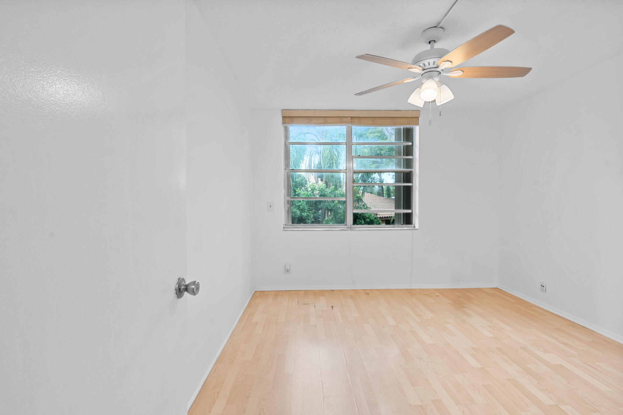LIVE OAK CONDO NINE - Residential
