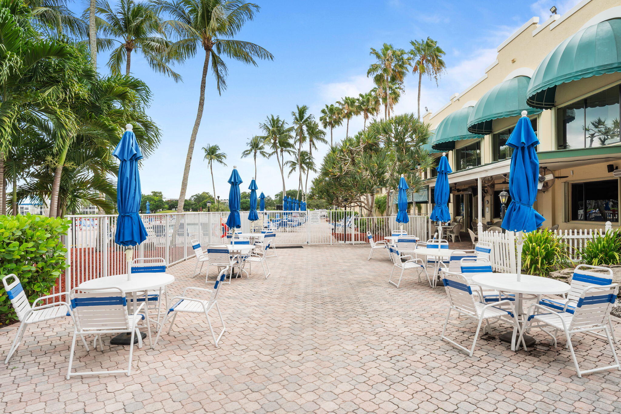 LIVE OAK CONDO NINE - Residential