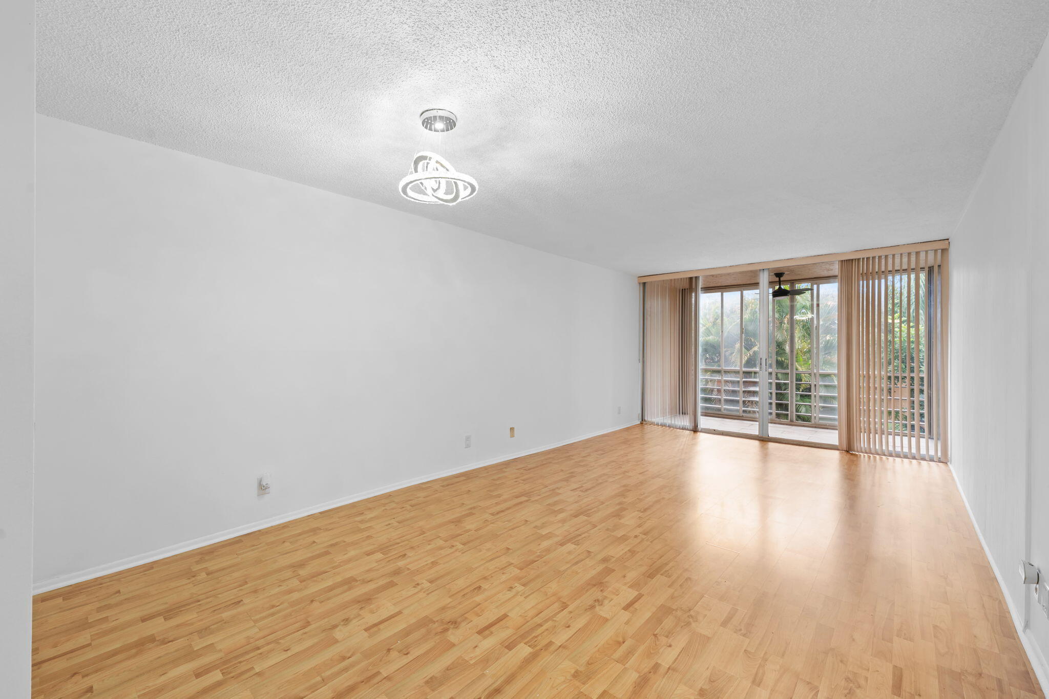 LIVE OAK CONDO NINE - Residential