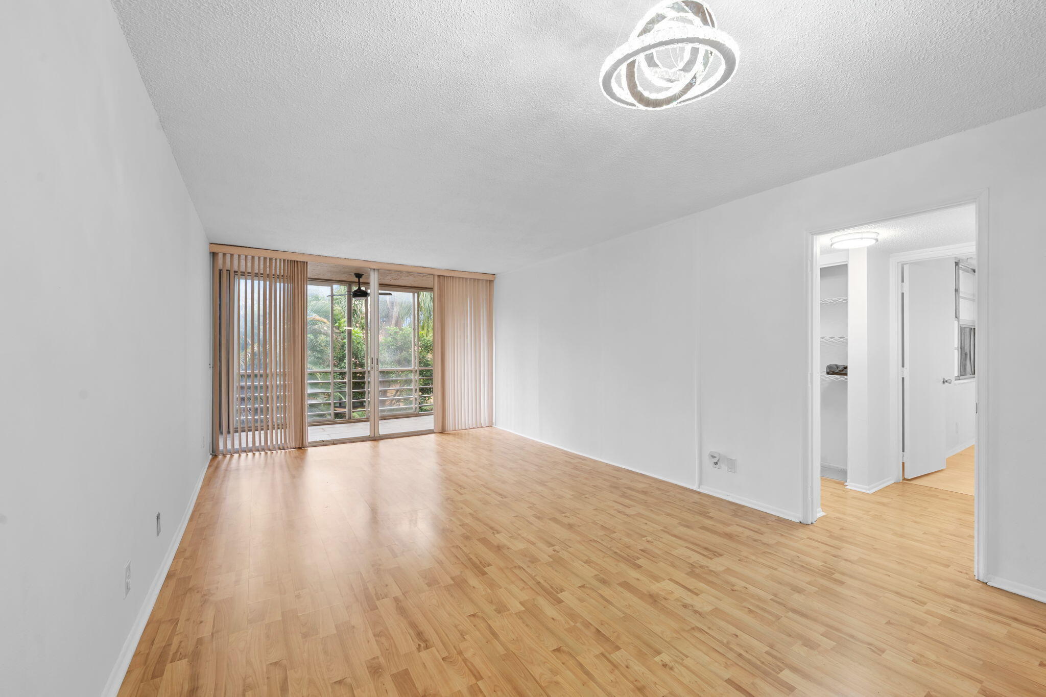 LIVE OAK CONDO NINE - Residential