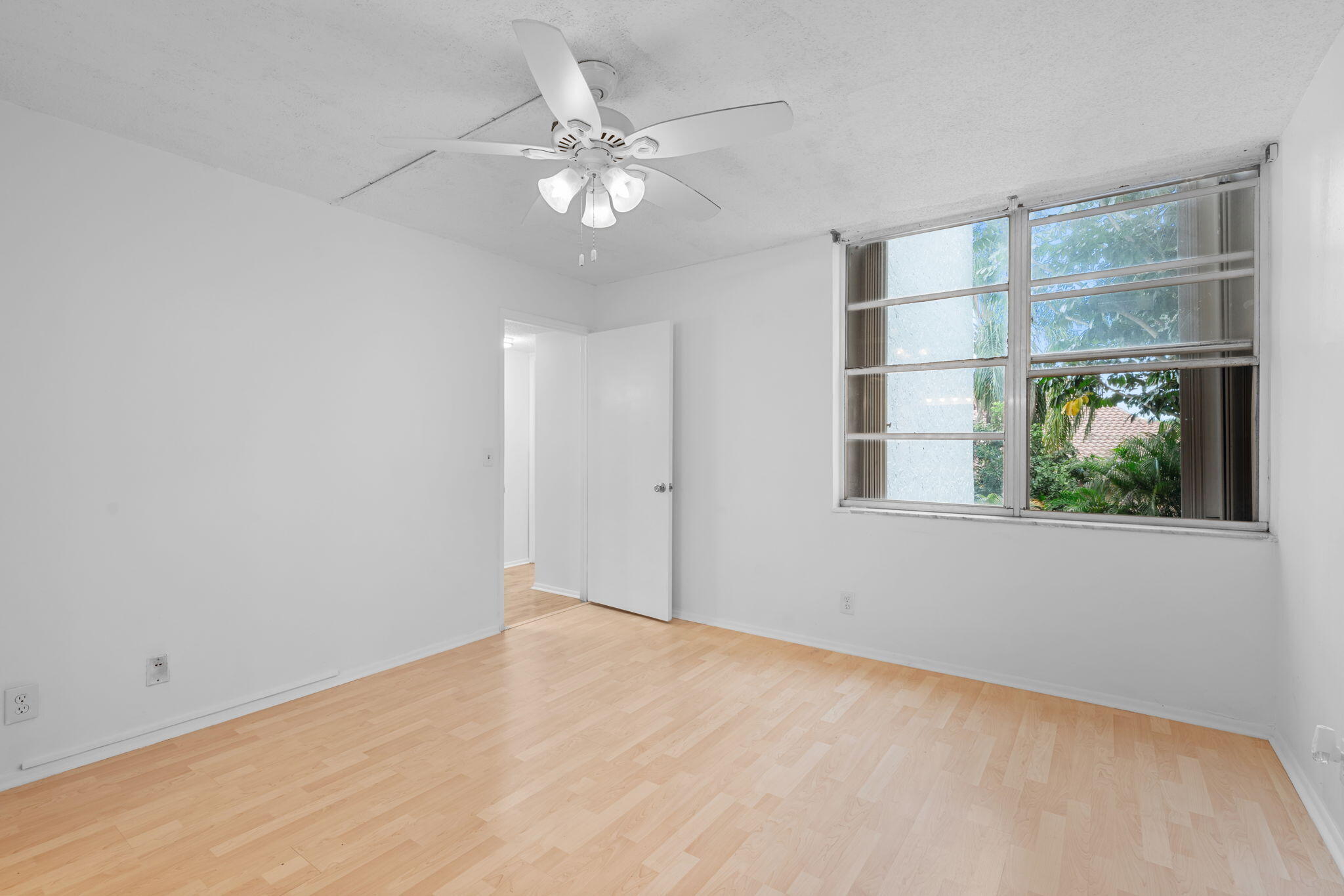 LIVE OAK CONDO NINE - Residential