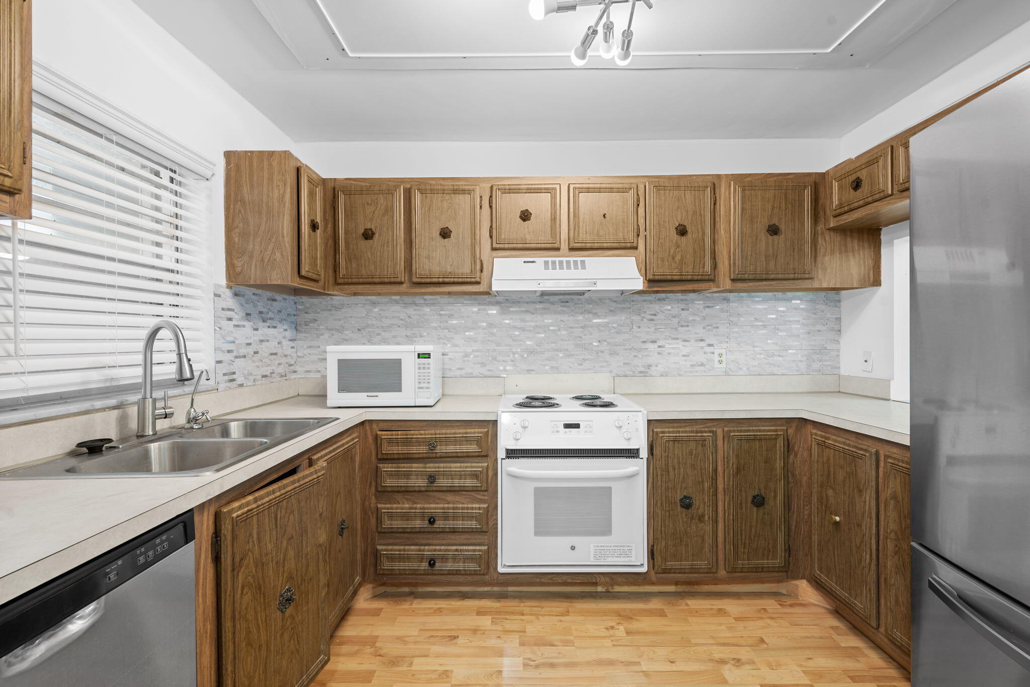 LIVE OAK CONDO NINE - Residential