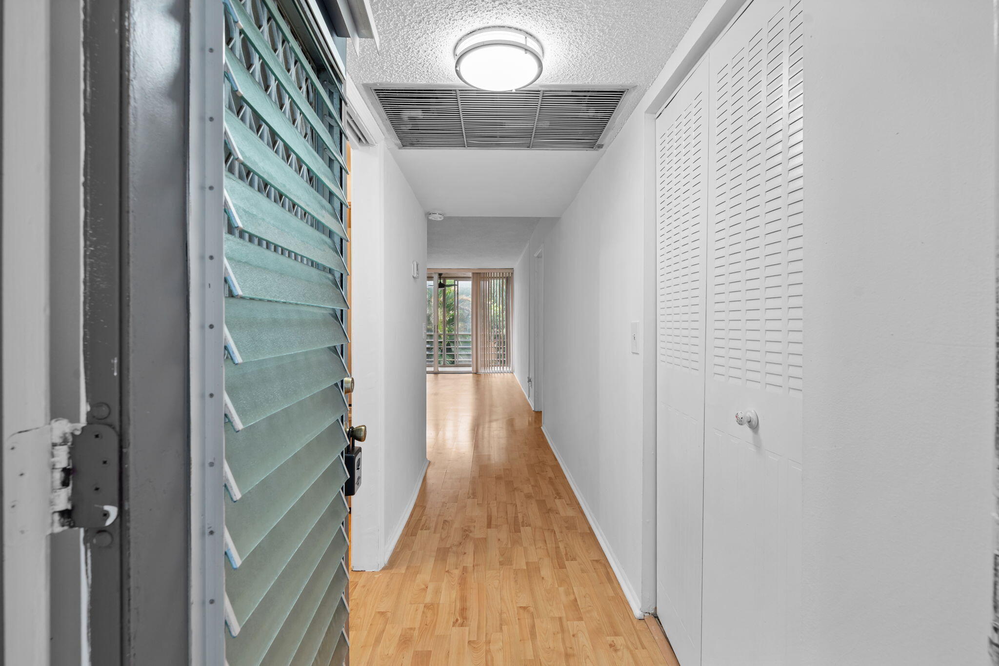 LIVE OAK CONDO NINE - Residential