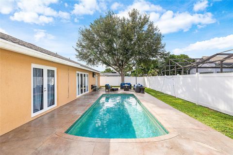 Photo of 9661 Carousel Cir S, Boca Raton, FL 33434 (MLS # F10533652) Photo of 9661 Carousel Cir S, Boca Raton, FL 33434 (MLS # F10533652)