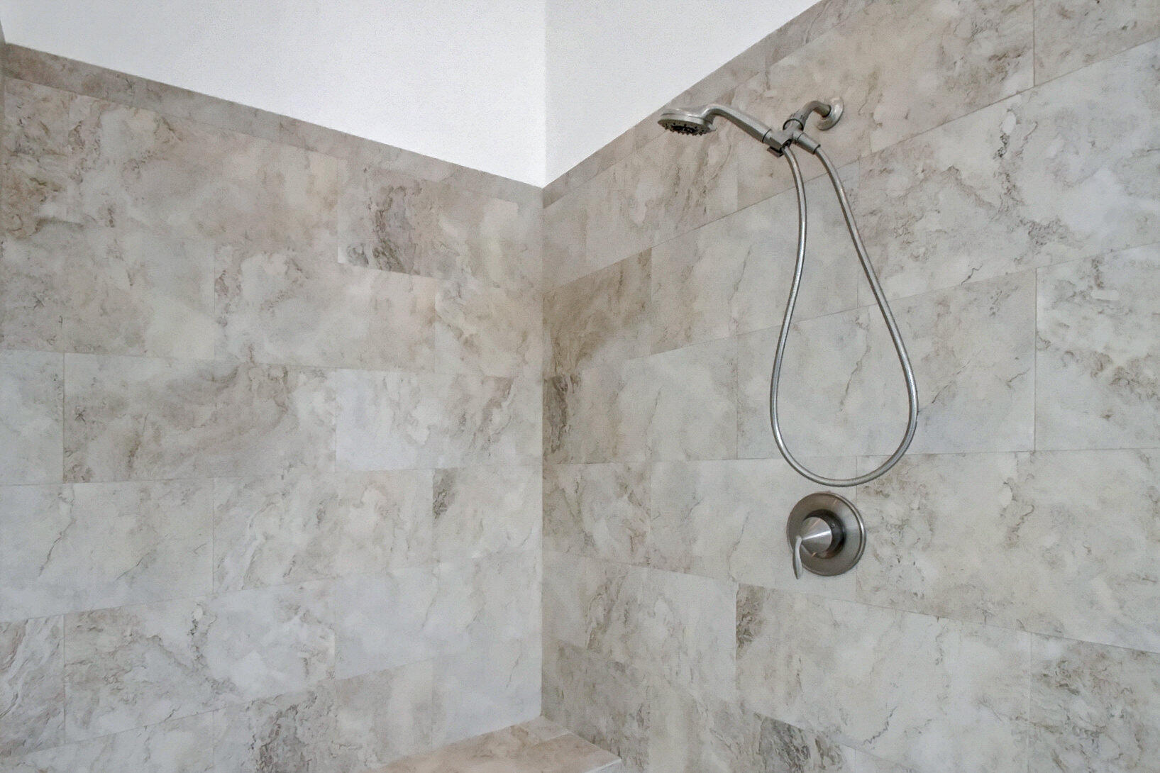 OSPREY OAKS - Residential Lease