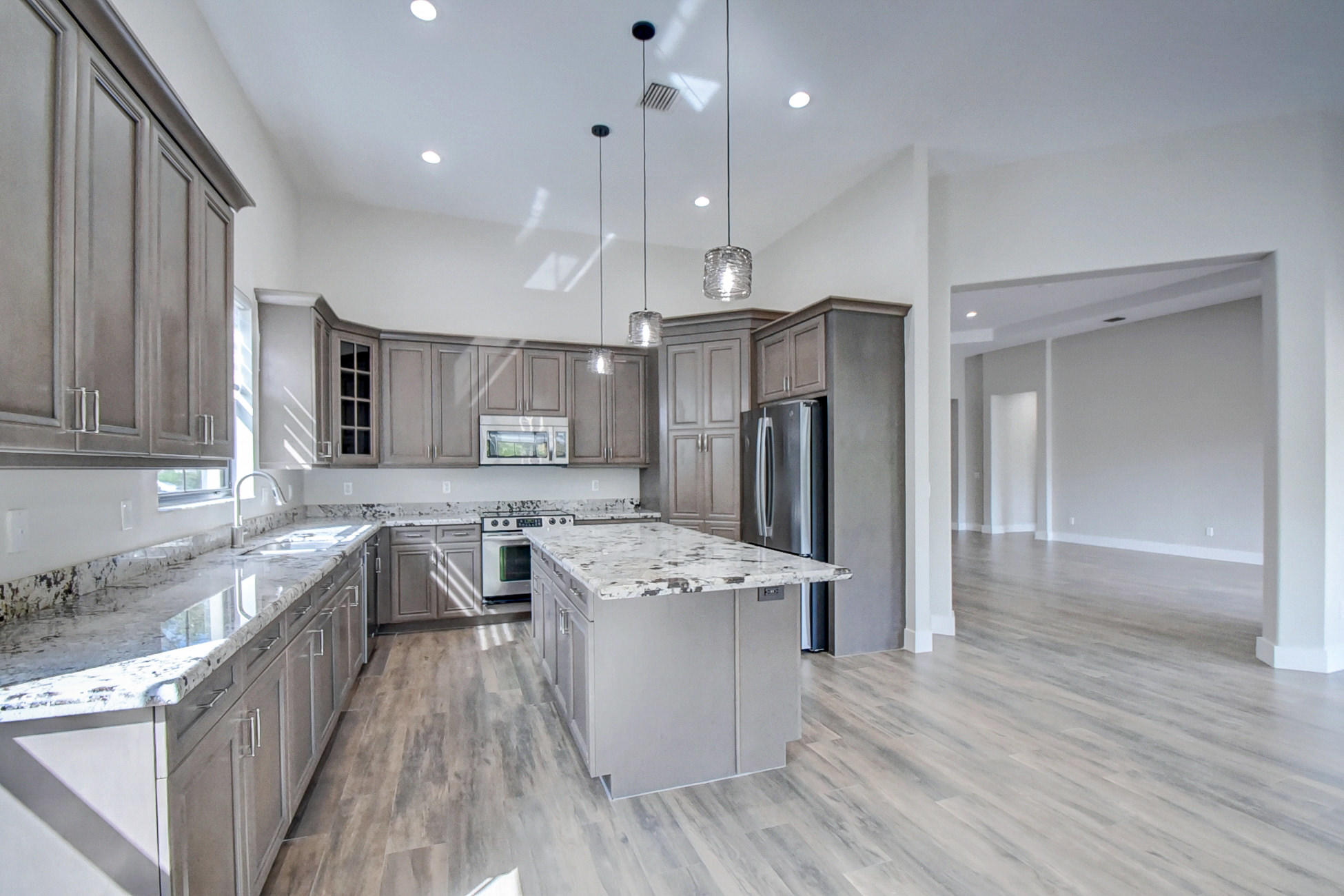 OSPREY OAKS - Residential Lease