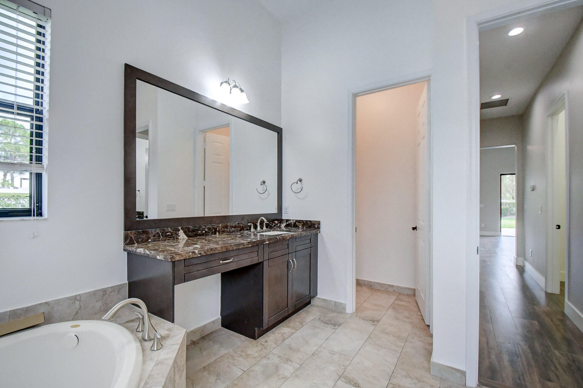 OSPREY OAKS - Residential Lease