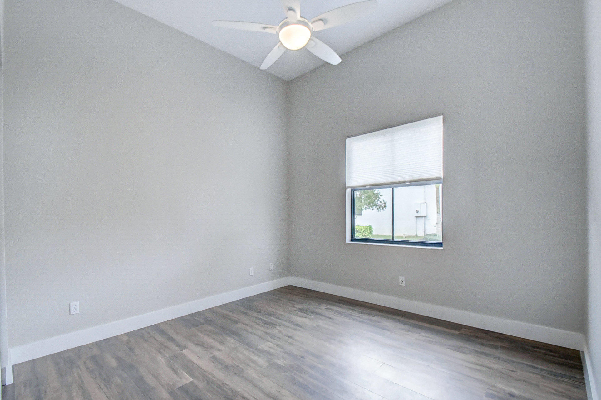 OSPREY OAKS - Residential Lease