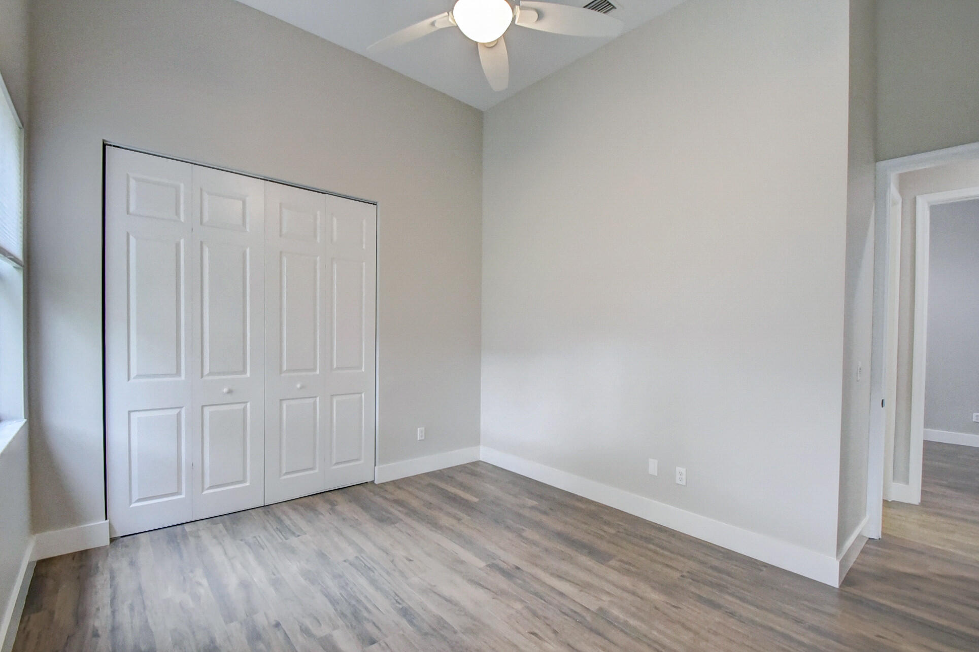 OSPREY OAKS - Residential Lease