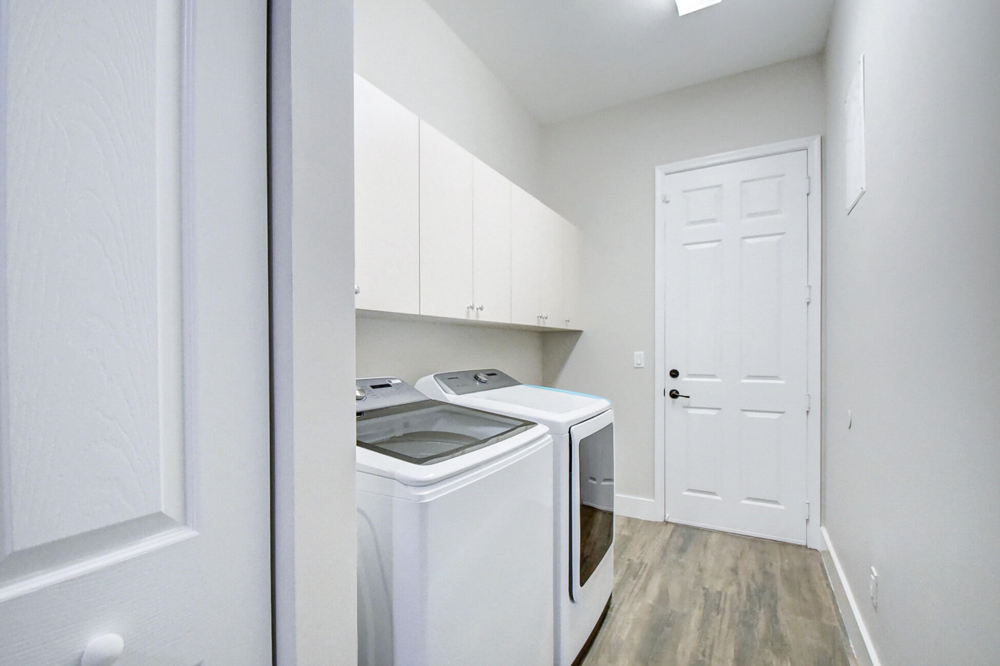 OSPREY OAKS - Residential Lease