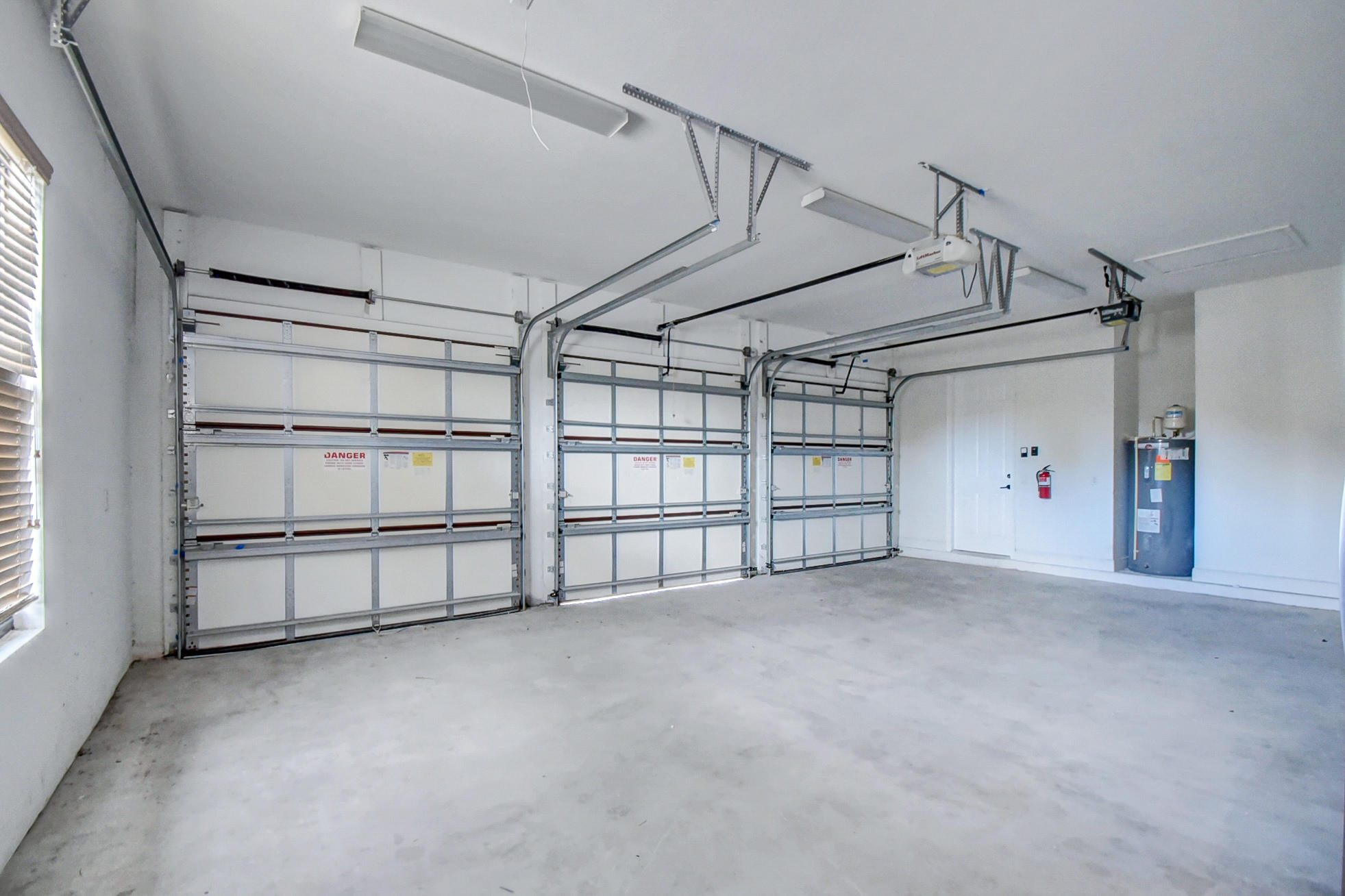 OSPREY OAKS - Residential Lease