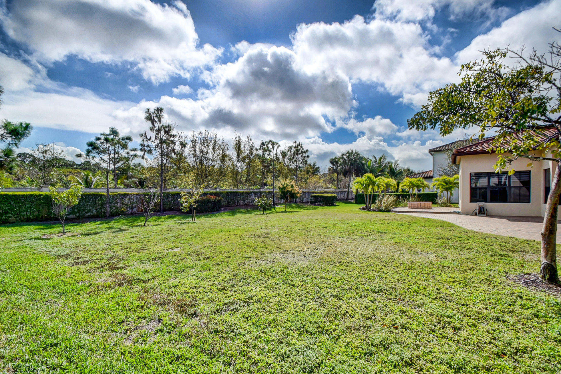 OSPREY OAKS - Residential Lease