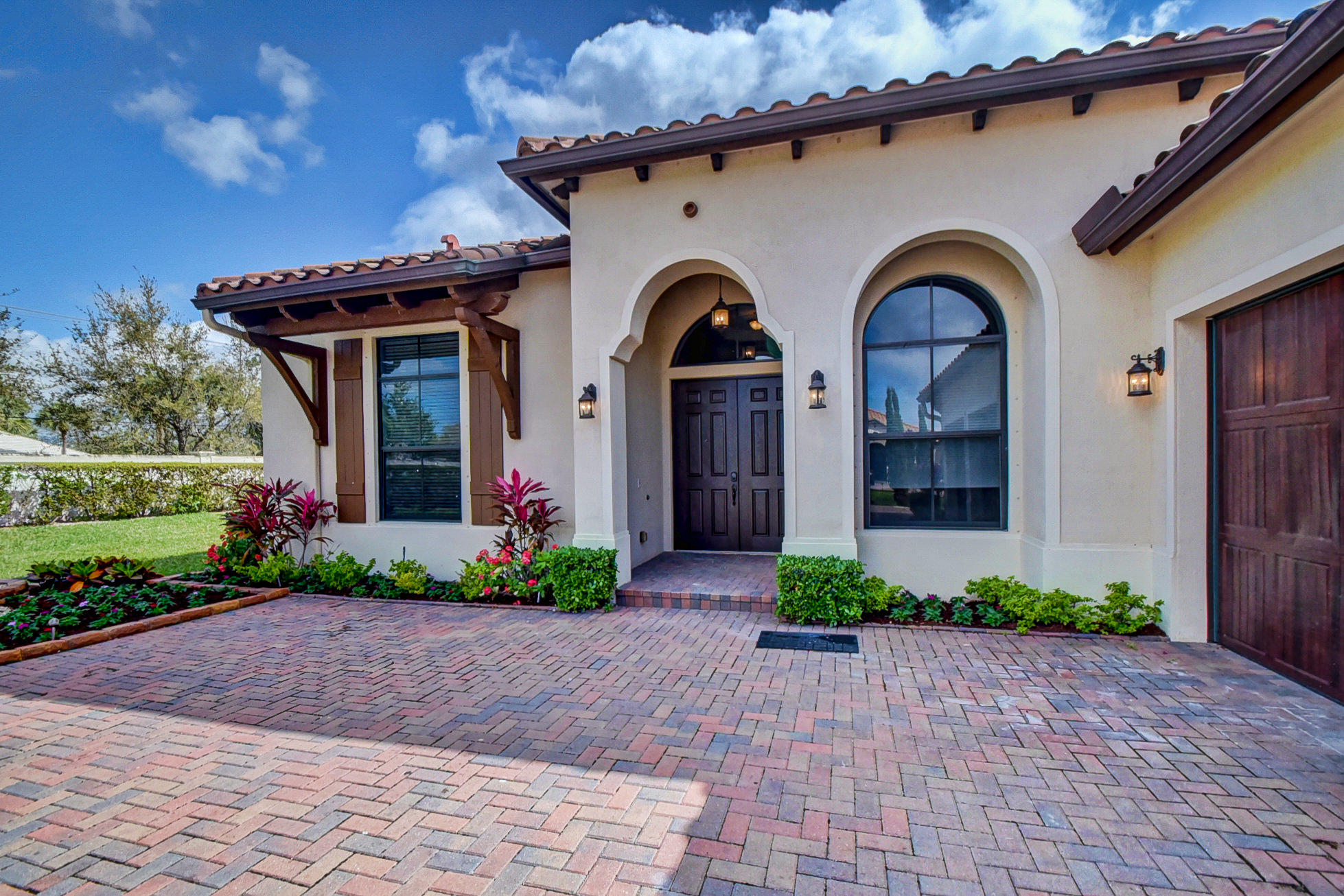 OSPREY OAKS - Residential Lease