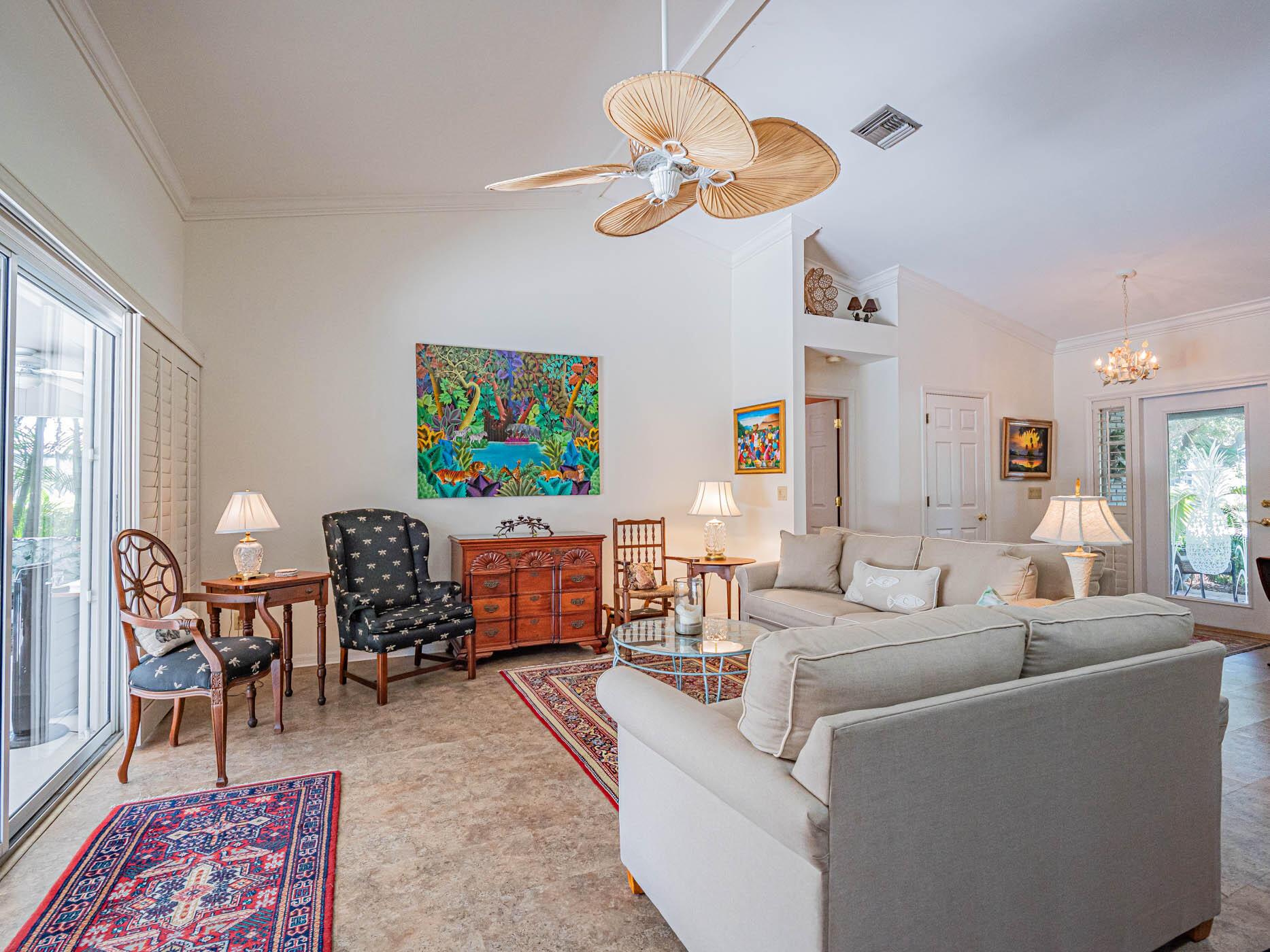 COLONIAL TERRACE - Residential