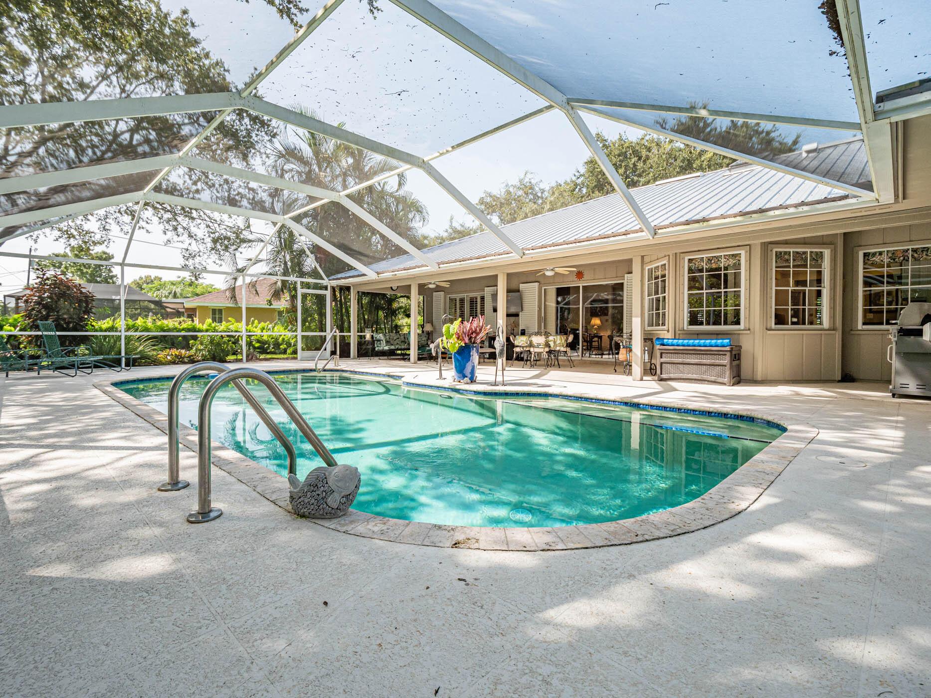 COLONIAL TERRACE - Residential