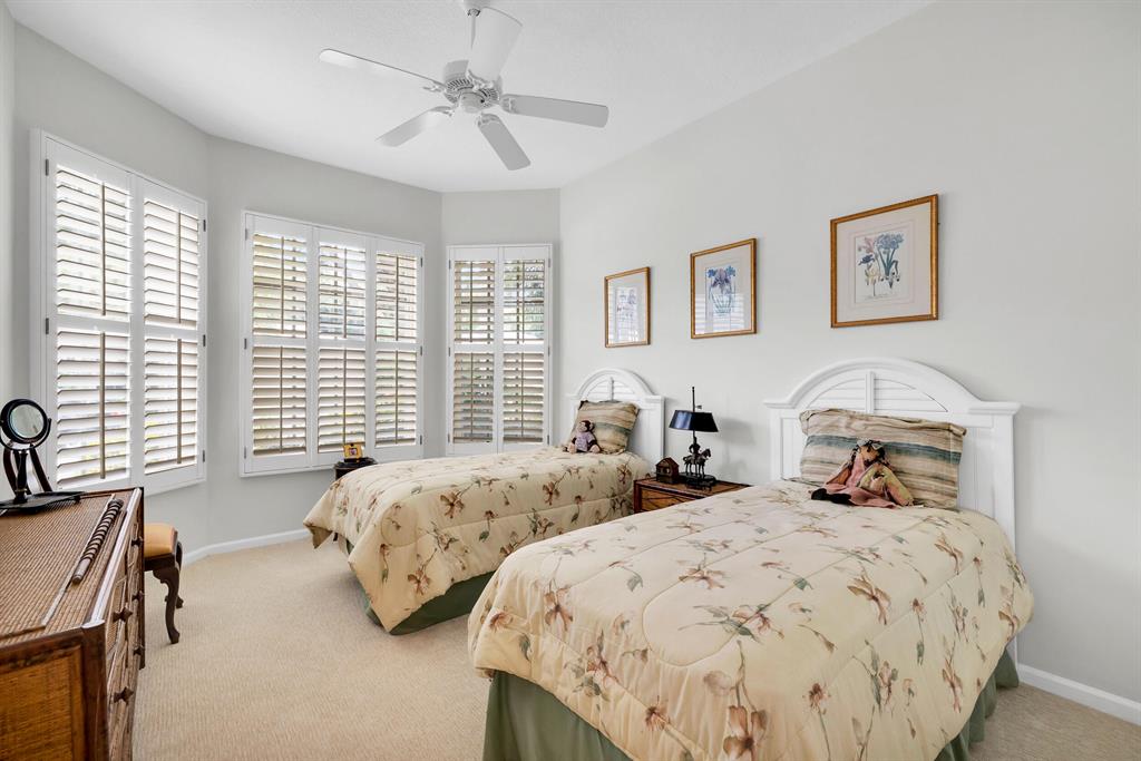 VALENCIA ISLES 1 - Residential