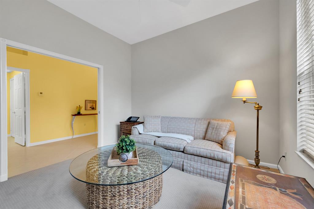 VALENCIA ISLES 1 - Residential