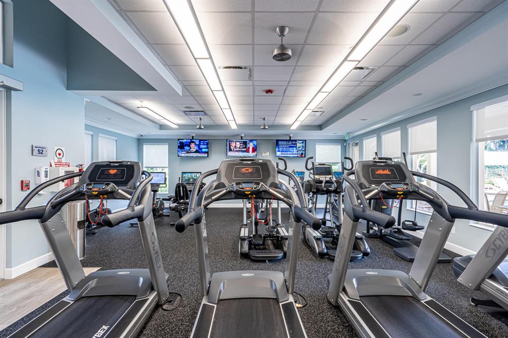 VALENCIA ISLES 1 - Residential