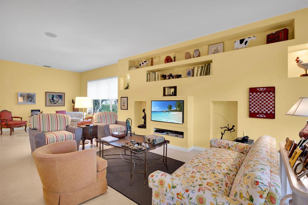 VALENCIA ISLES 1 - Residential