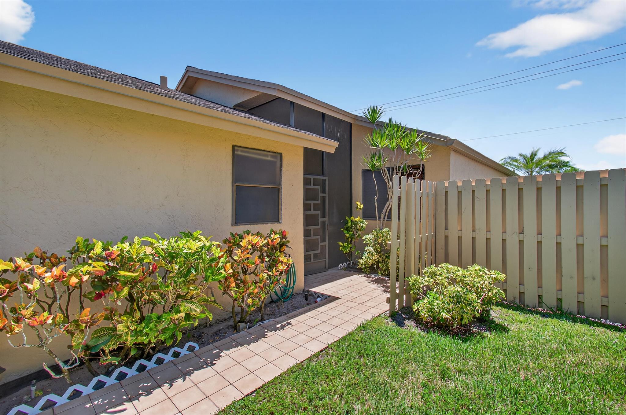 3250 NW 10th Street
