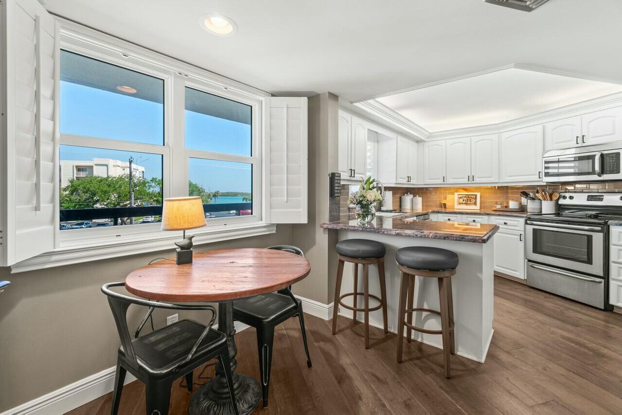 SANDPOINTE BAY CONDO - Residential