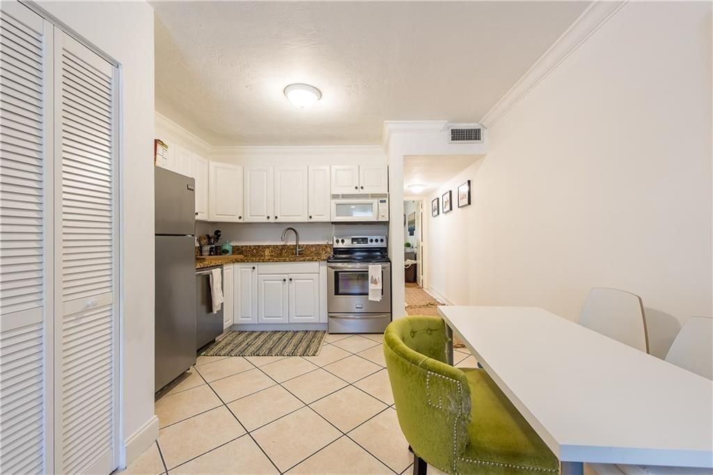 Photo of 530 S Federal Highway #3, Fort Lauderdale, FL 33301 (MLS # F10485748)