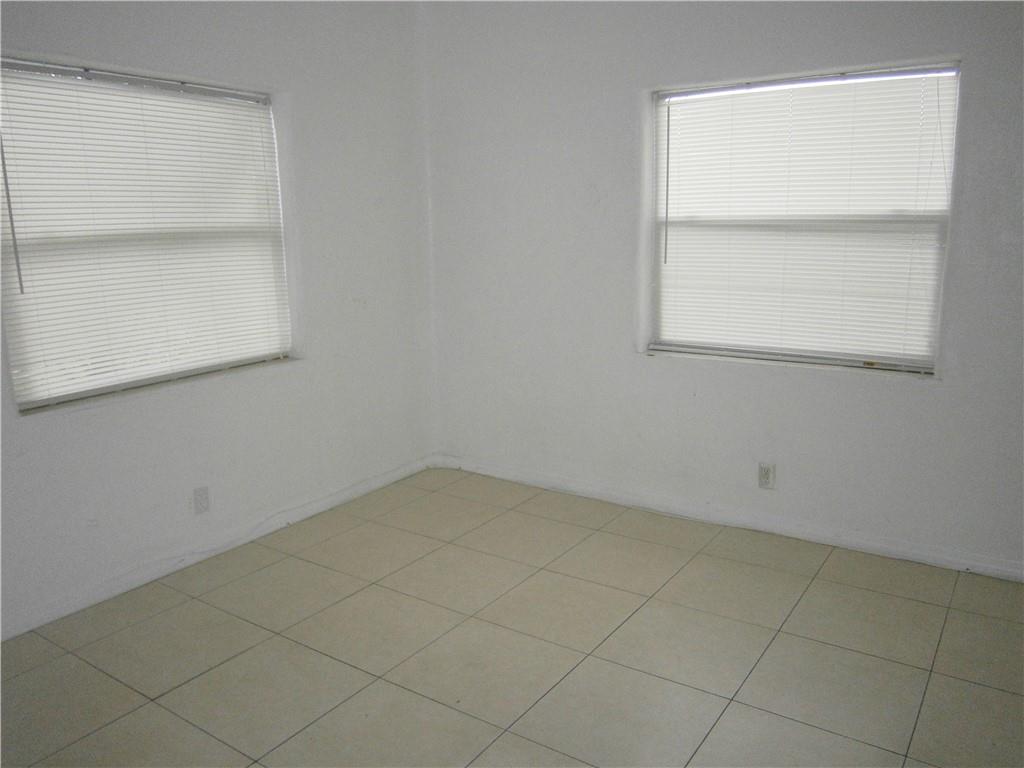 Hollywood Terrace 3-12 B - Residential Lease