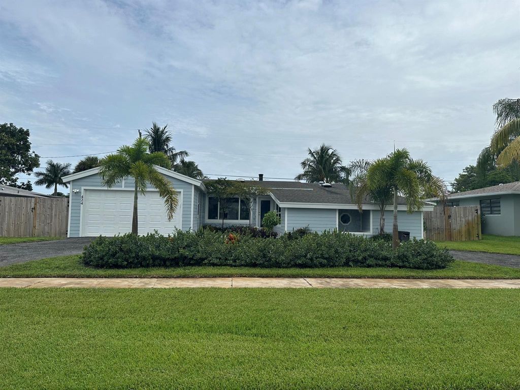 Photo of 424 Gulf Road, North Palm Beach, FL 33408 (MLS # R10907177)