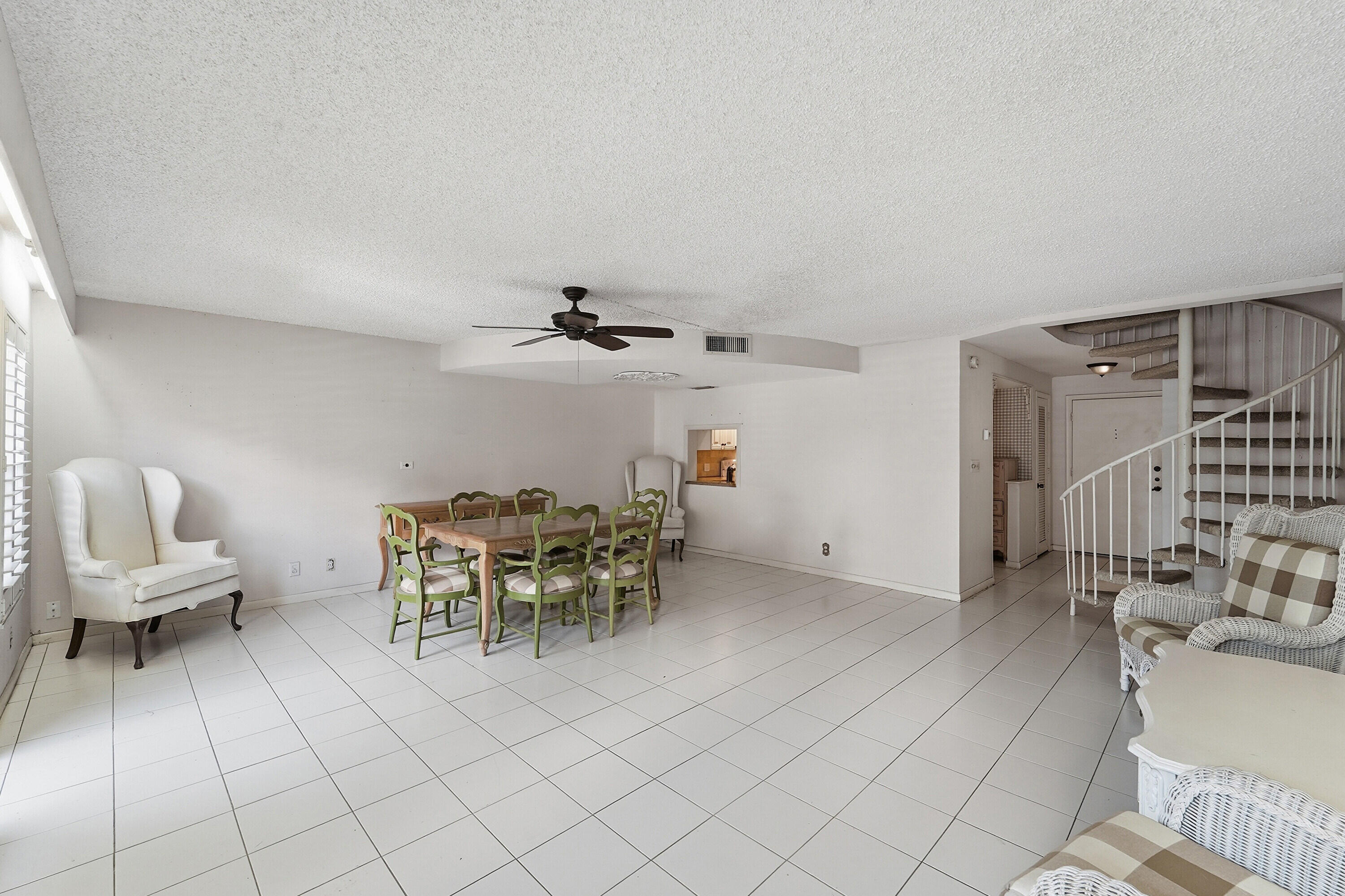 640 Tennis Club Drive 103, Fort Lauderdale, FL, 33311/$269,999 1 640 Tennis Club Drive 103