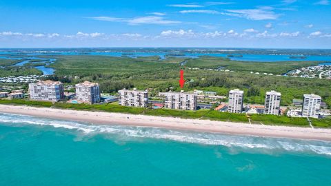 A home in Hutchinson Island