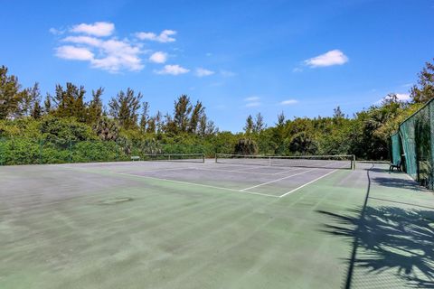 A home in Hutchinson Island