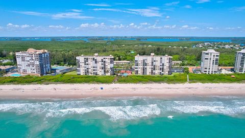 A home in Hutchinson Island