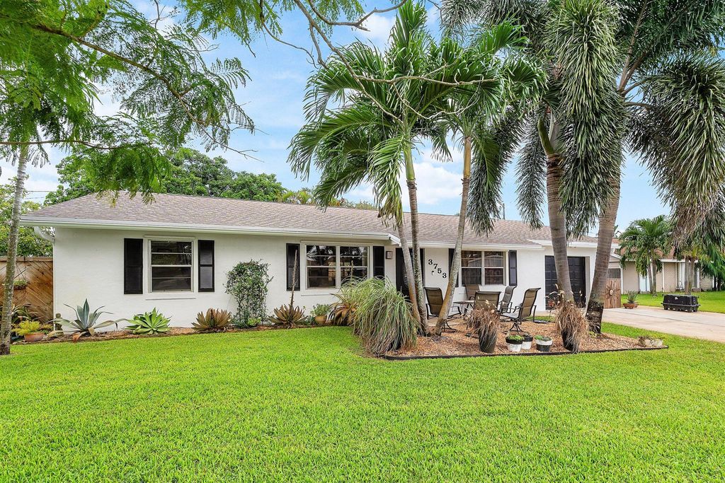 Photo of 3753 Barkis Avenue, Boynton Beach, FL 33436 (MLS # R11135801)