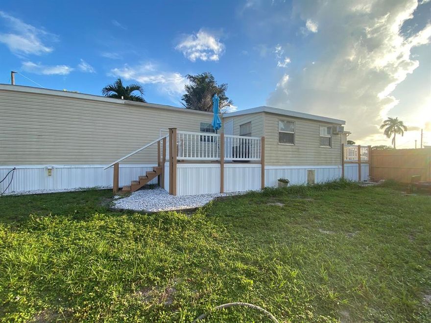 BRING ALL OFFERS! Lovingly cared for single-wide, mobile/manufactured home in a 55+ community. 3 bed, 2 bath, set on single DEEDED lot. Low HOA ($950/YEAR), incl. community treated water. Kitchen is open to living room, small 3rd BR could convert to an office, step-in tub/shower combo in both baths. Attached Florida room is air conditioned, cable & internet avail. w/subscription not incl. Clubhouse offers social activities, shuffleboard, arts & crafts, BBQ grill. No lease 1st 3 yrs., No RVs, no trucks, no vehicles w/advertising. Buyers to verify all details, E&O apply. CASH ONLY, does NOT qualify for financing. ADJACENT VACANT LOT AVAILABLE IN COMBO W/THIS PROPERTY, ADDITIONAL HOA. NEGOTIABLE IF BOUGHT TOGETHER.