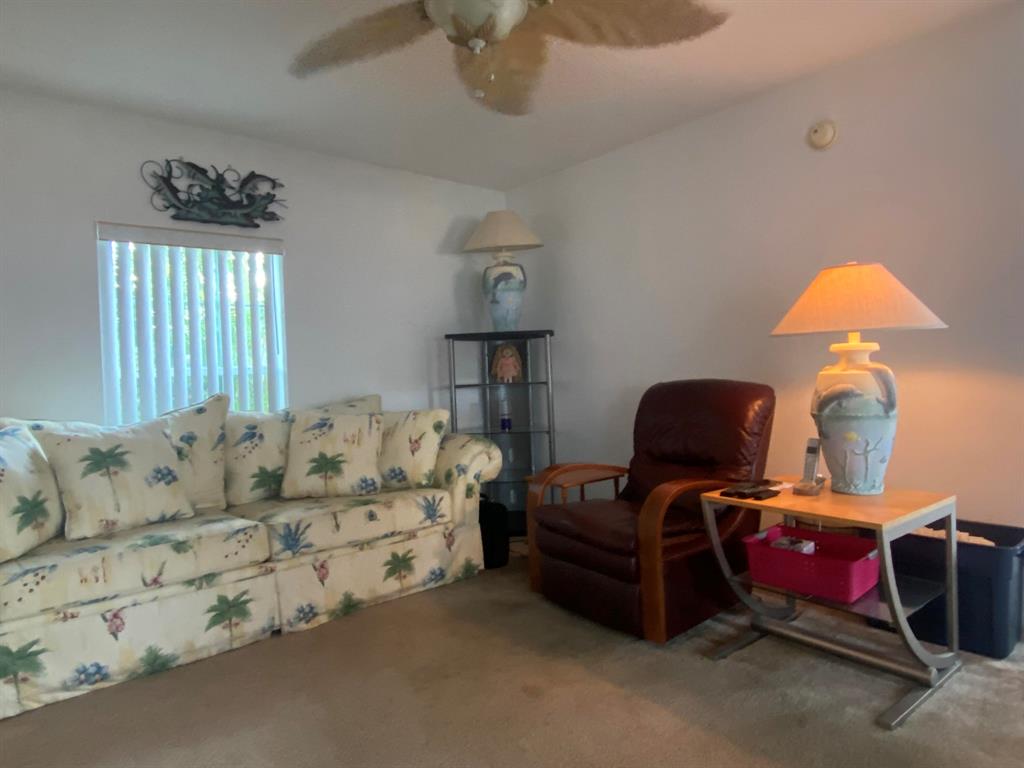 PINE GROVE VILLAGE UNREC ON AM-7 - Residential