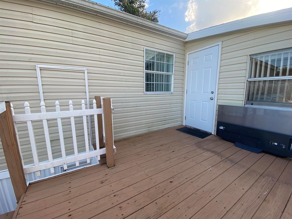 PINE GROVE VILLAGE UNREC ON AM-7 - Residential