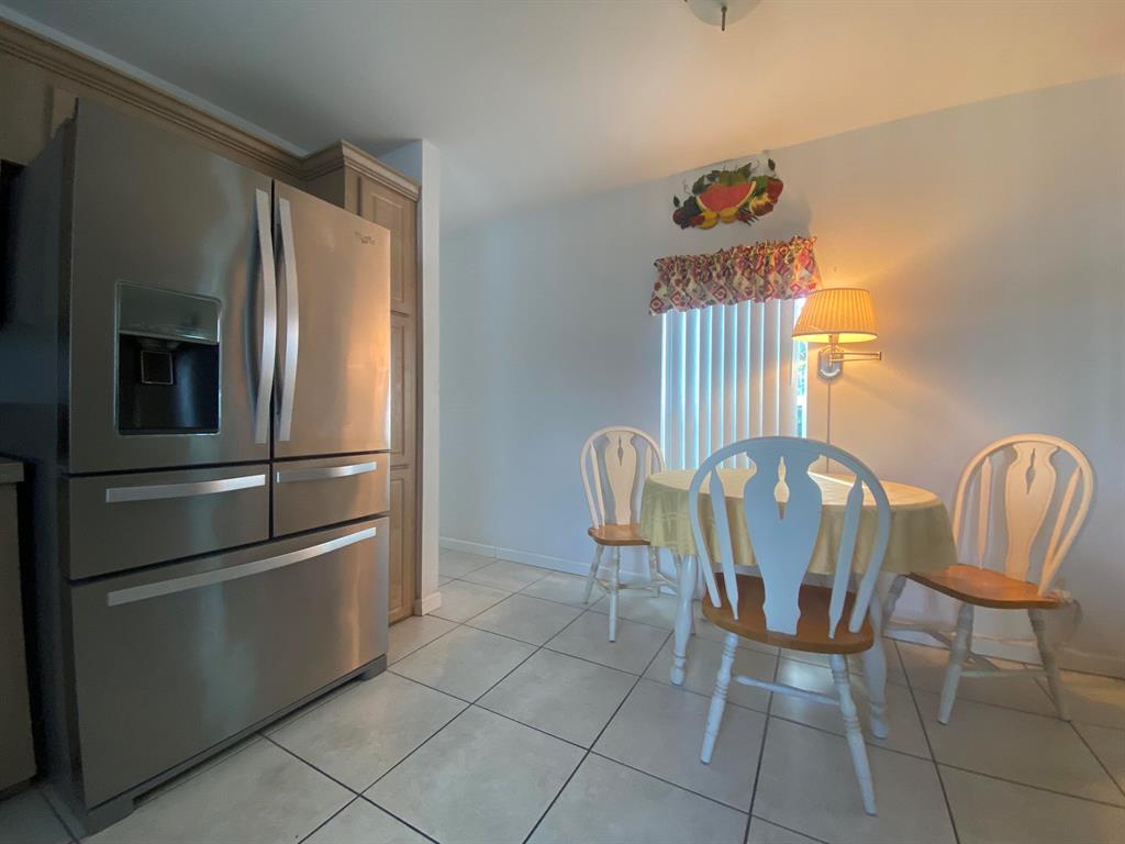 PINE GROVE VILLAGE UNREC ON AM-7 - Residential