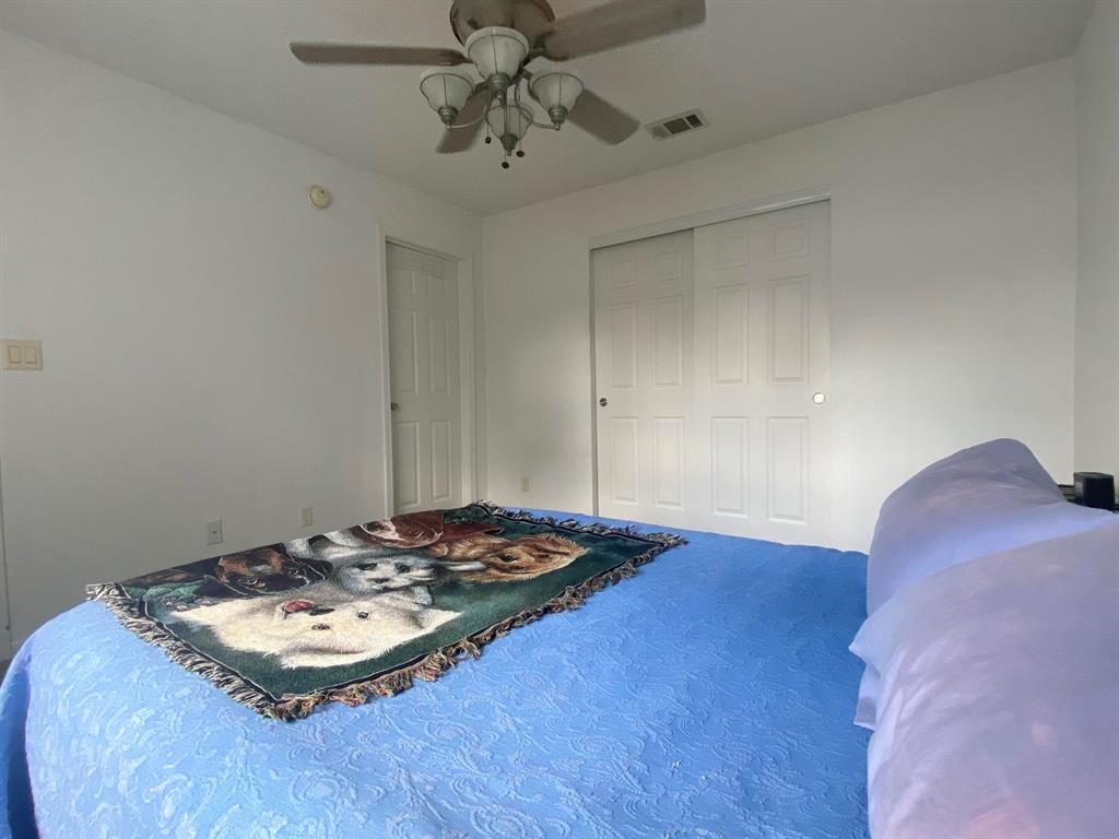 PINE GROVE VILLAGE UNREC ON AM-7 - Residential