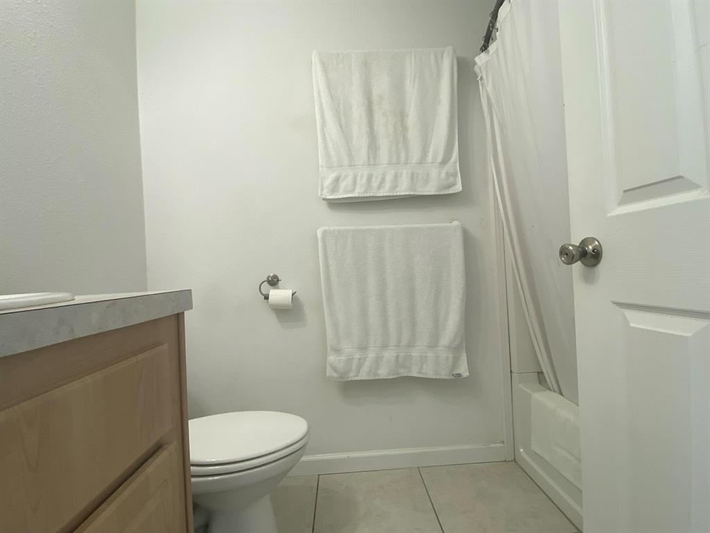 PINE GROVE VILLAGE UNREC ON AM-7 - Residential