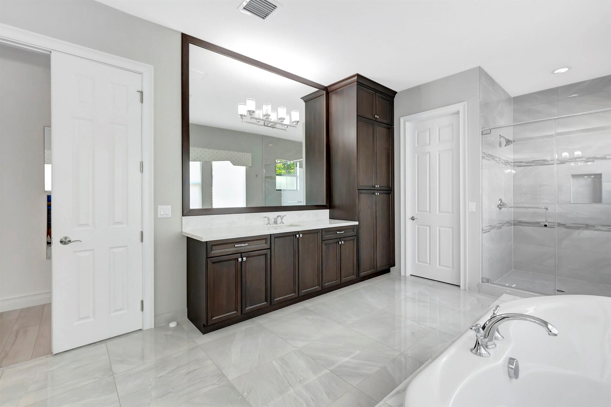 SEVEN BRIDGES - Residential