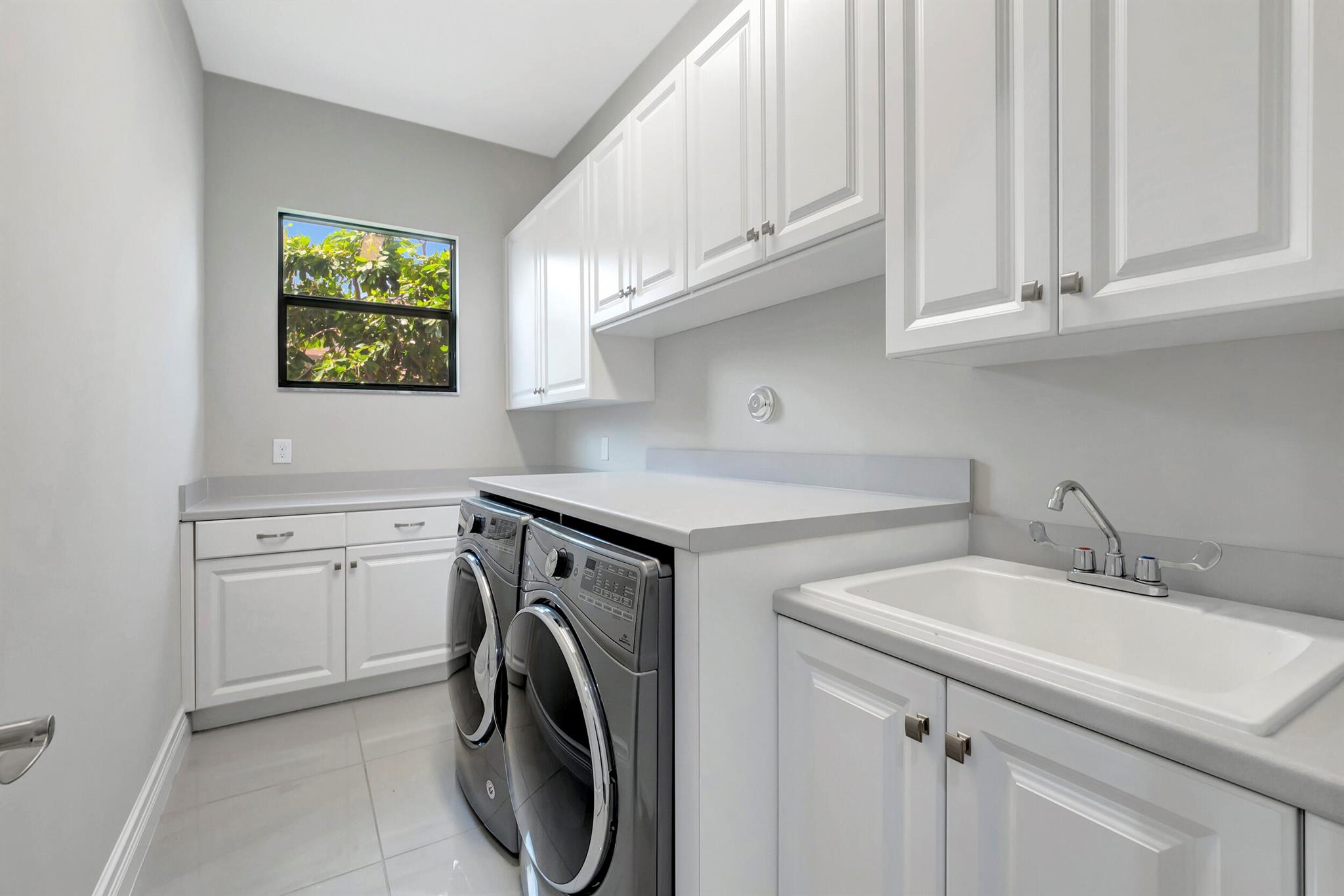 SEVEN BRIDGES - Residential