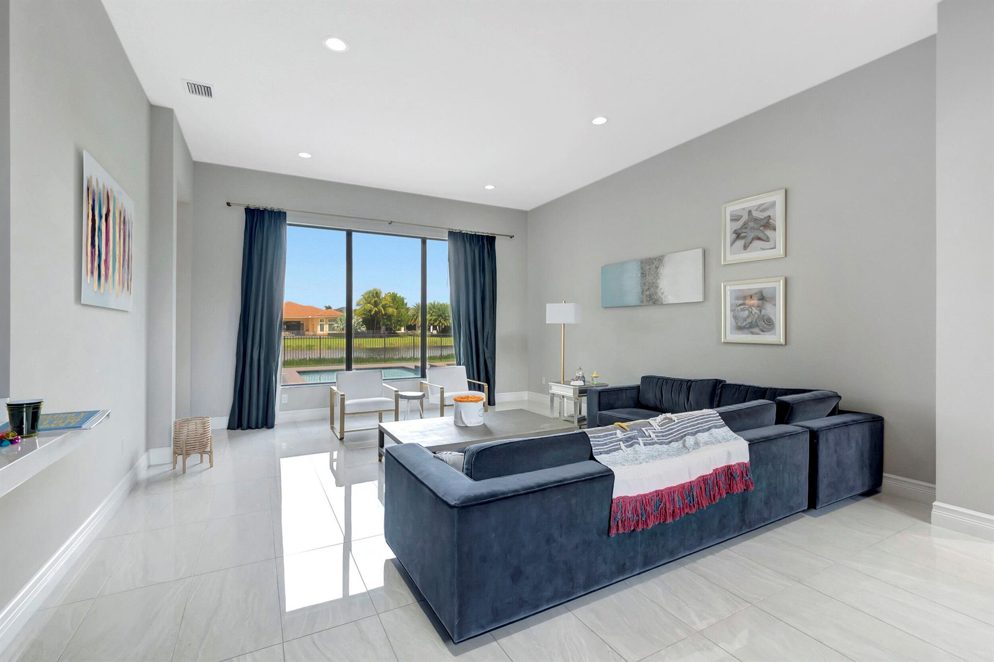 SEVEN BRIDGES - Residential