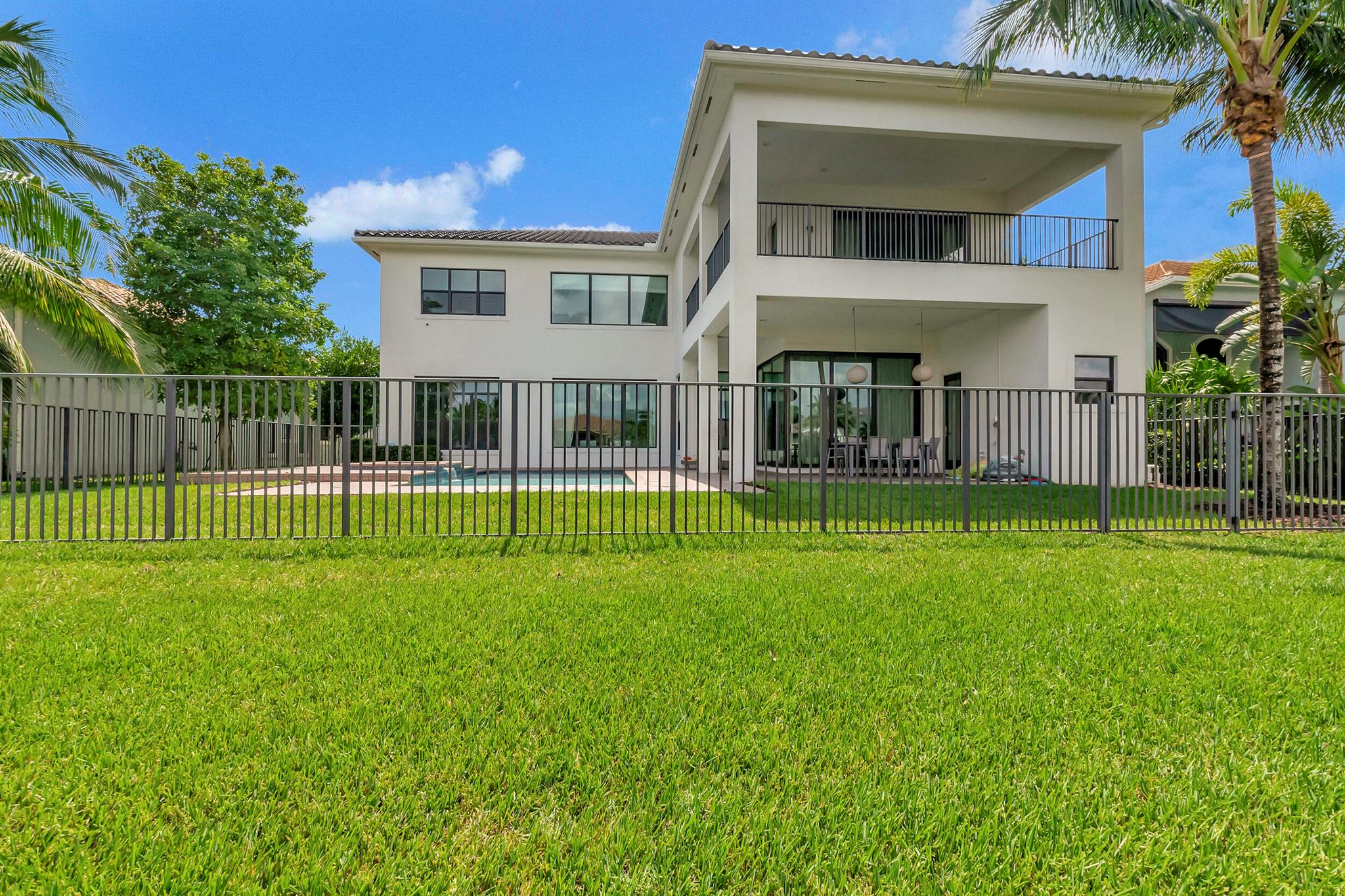 SEVEN BRIDGES - Residential