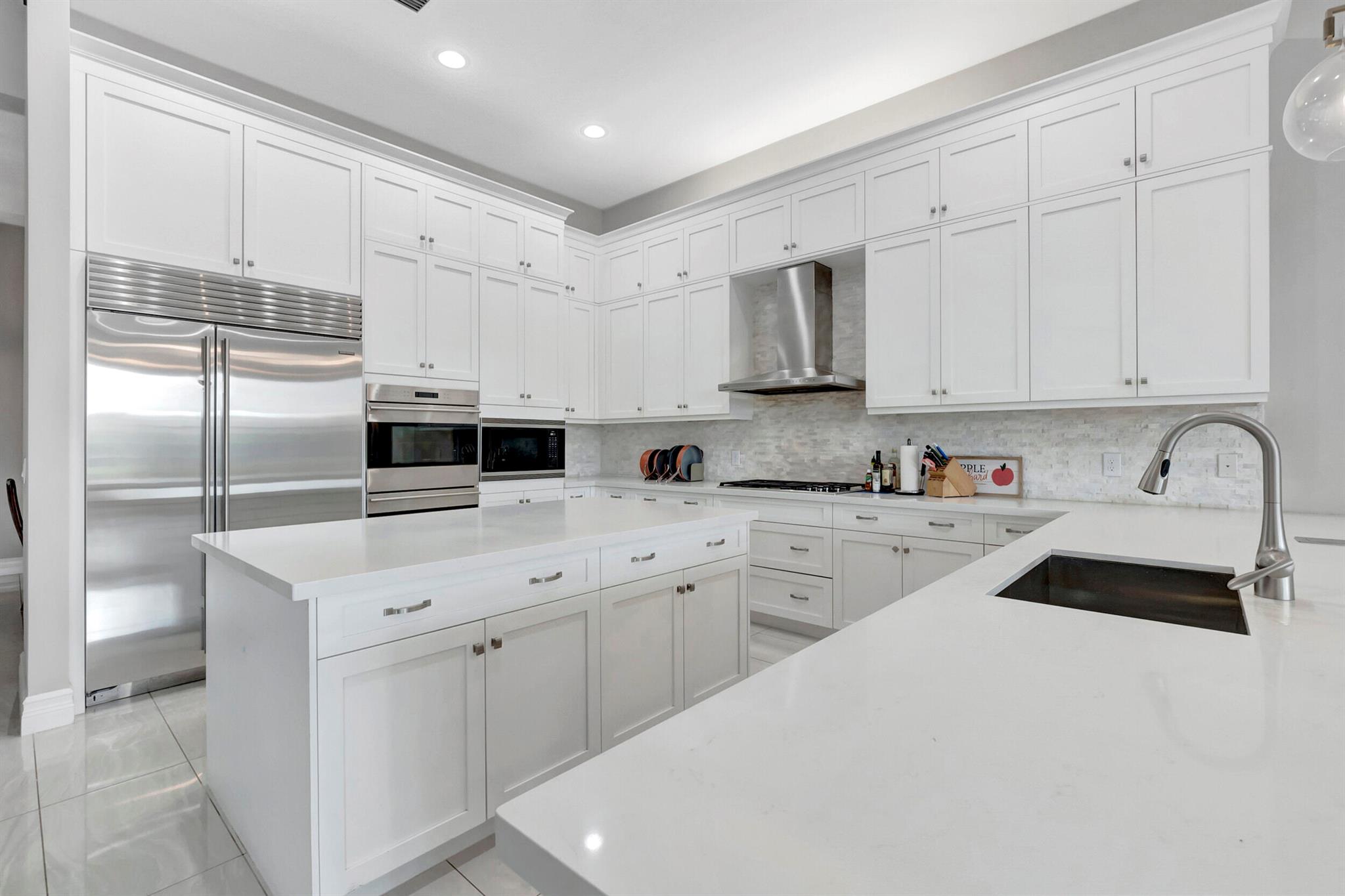 SEVEN BRIDGES - Residential