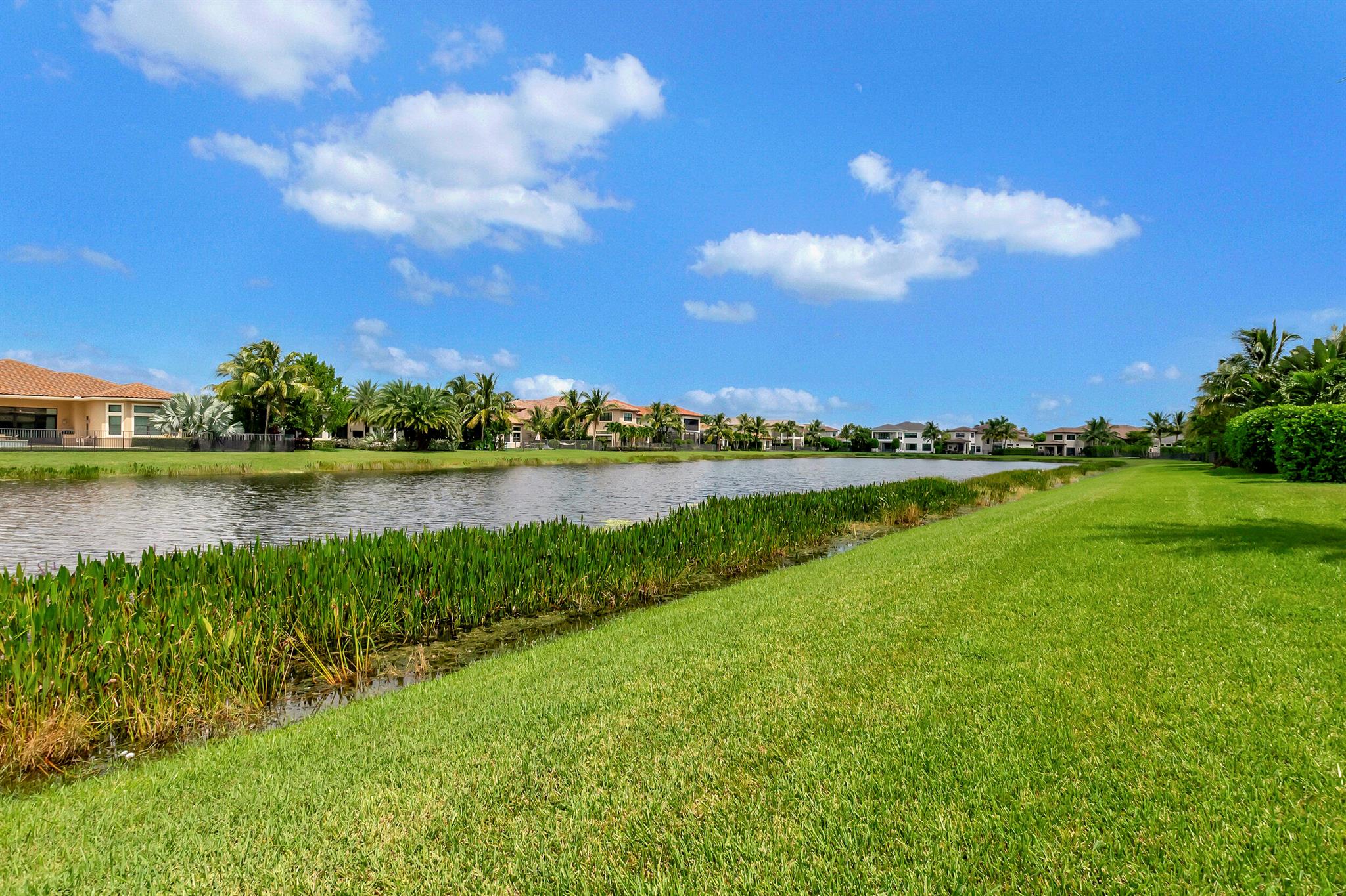 SEVEN BRIDGES - Residential