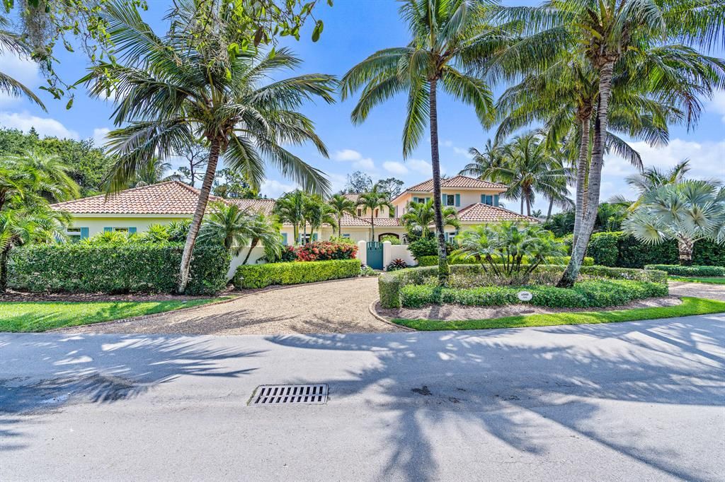 Photo of 11674 SE Laurel Lane, Hobe Sound, FL 33455 (MLS # R10708350)