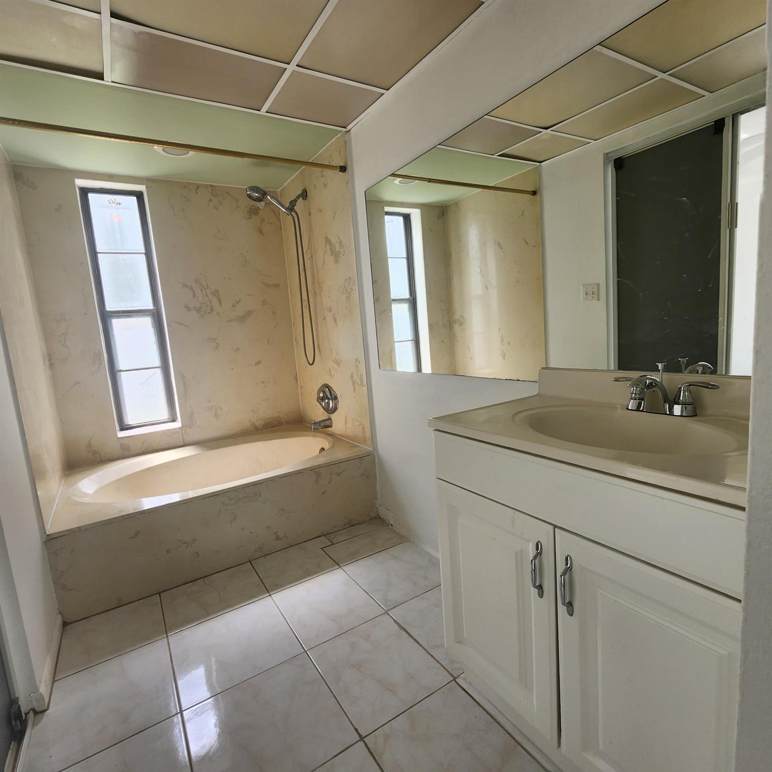 ISLE OF SANDALFOOT CONDO - Residential