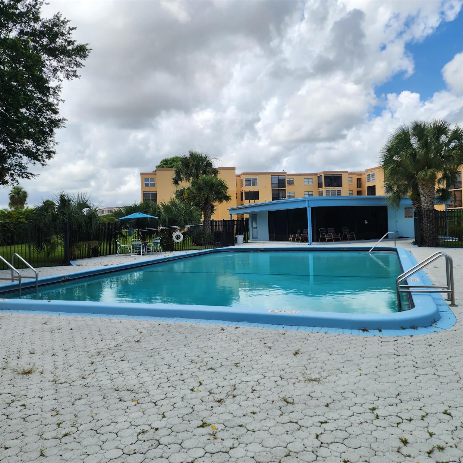 ISLE OF SANDALFOOT CONDO - Residential