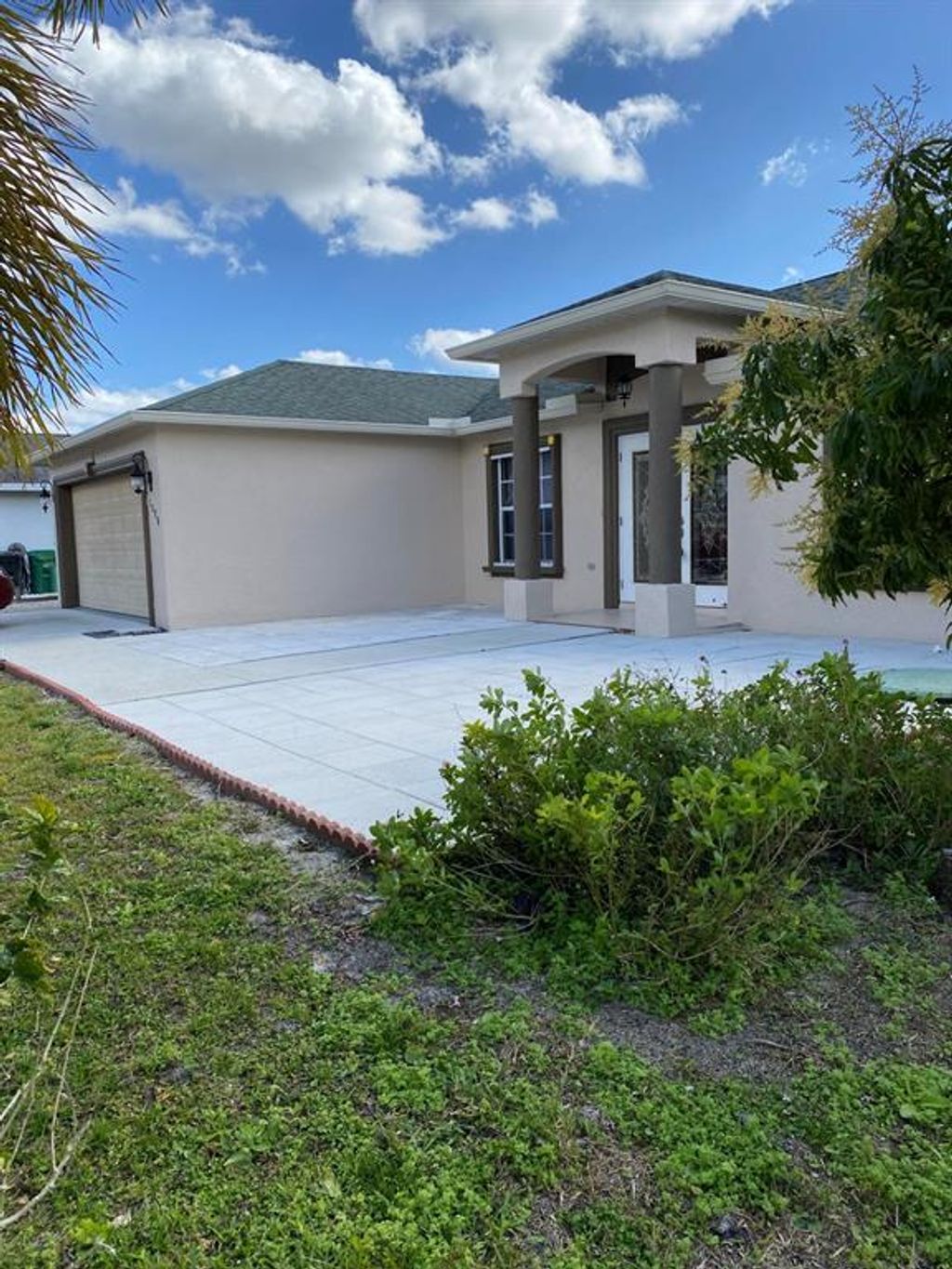 Photo of 1080 SW Placetas Avenue Ave, Port St Lucie, FL 34953 (MLS # R10691100)