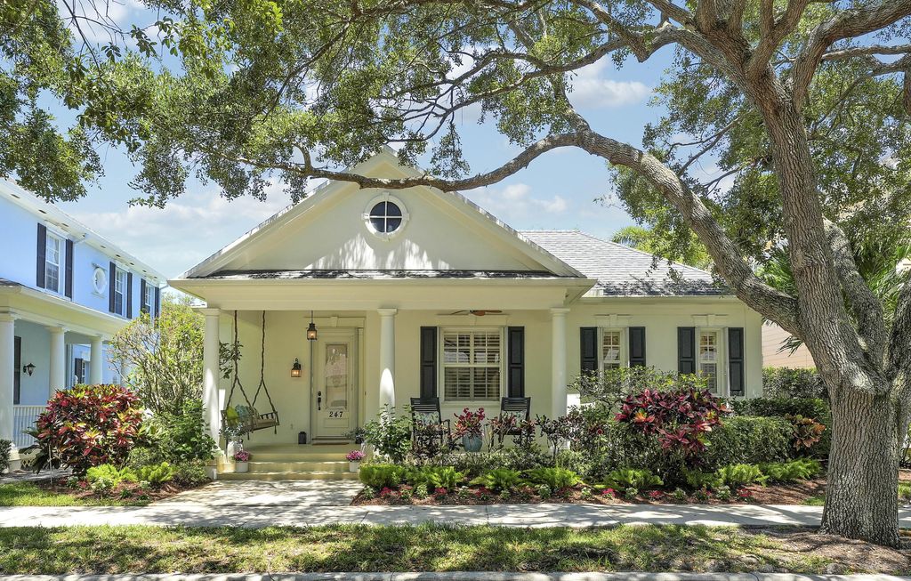 Photo of 247 Sweet Bay Circle, Jupiter, FL 33458 (MLS # R11116328)